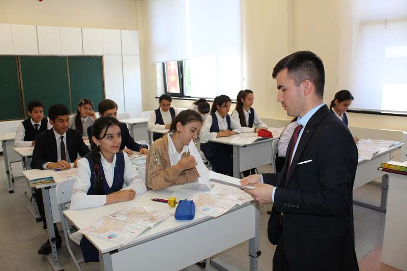 Основа географии - это умение работать с картой